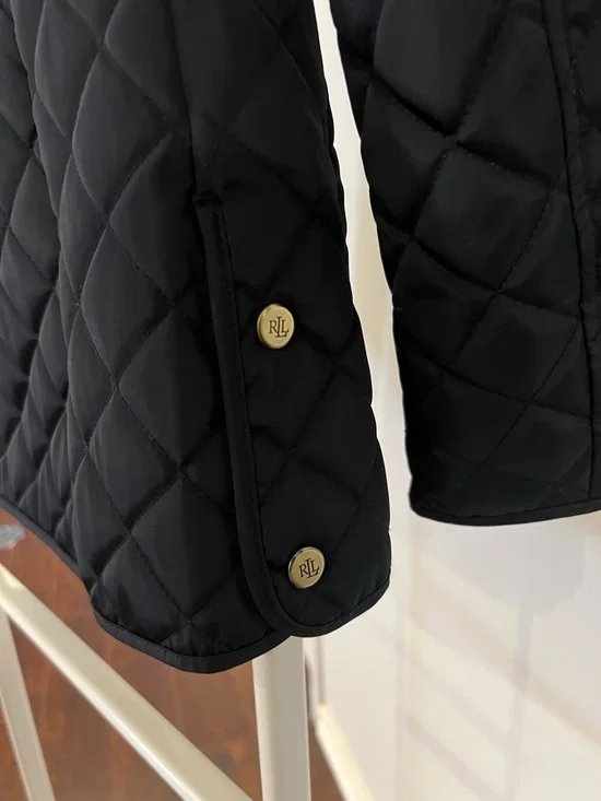 Crest-Patch Diamond-Quilted Jacket - Picture 3 of 7